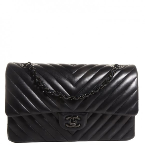 chanel so black chevron jumbo